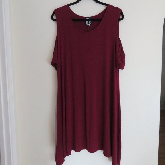 TMG New York | Size 1X | Burgundy Cold Shoulder Casual Flowy Dress - Picture 1 of 8